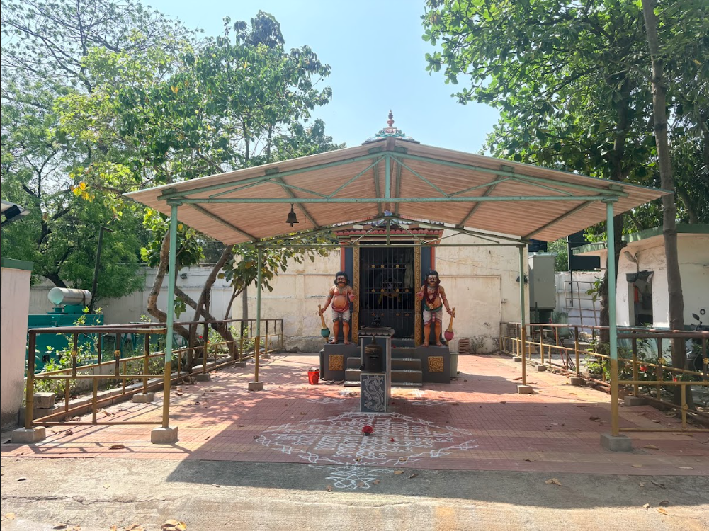 Wide Fountain